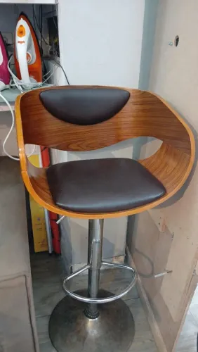 Vendo banqueta linda retirada no Gonsaga para salão cabelereiro barbearia