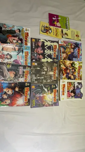 COMBO DE 13 GIBIS E LIVROS - R$ 70!