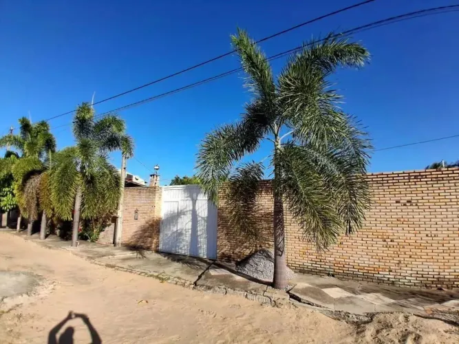 LINDA CASA EM BEBERIBE-CE