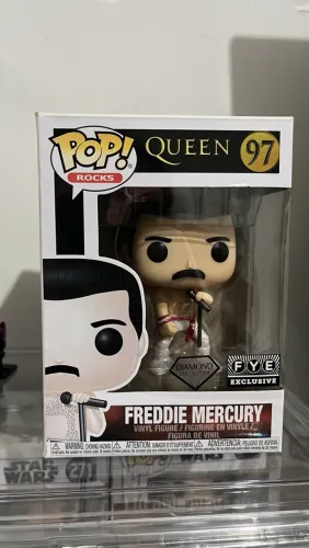 Funko Pop Freddie Mercury 97. QUEEN. Fye Exclusive, Diamond Collection