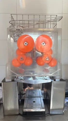 Extratora de suco automática