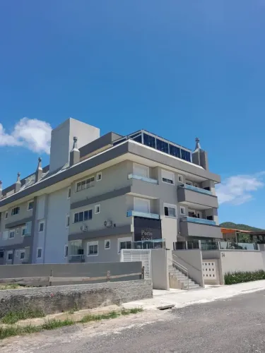 Apartamento/ cobertura 200m2 com 3 dormitórios na região das Gaivotas Florianópolis.