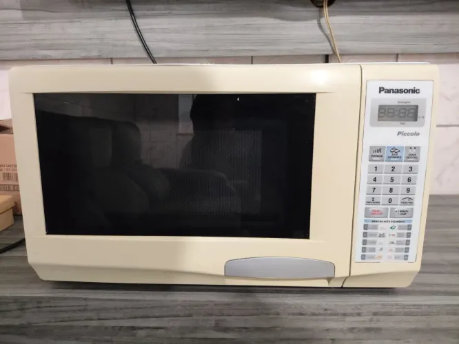 Microondas Panasonic,20 lts, entrego e dou garantia 