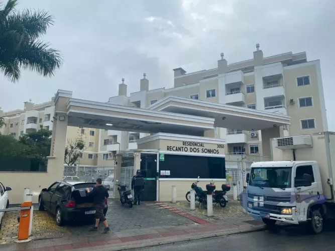Excelente apartamento para alugar no Pagani com 2 dormitórios