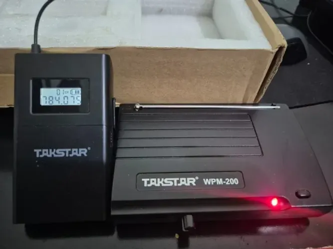 Takstar WPM200 Sistema Monitor Sem Fio in ear 50m