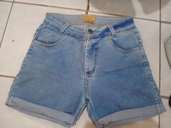 Short jeans