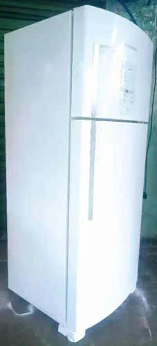 VENDO UMA GELADEIRA BRASTEMP ATIVE FROST FREE
