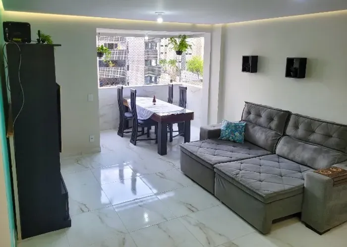 Três suítes e um quarto mobiliado no coração de Tambaú, com condomínio, água, internet/TV