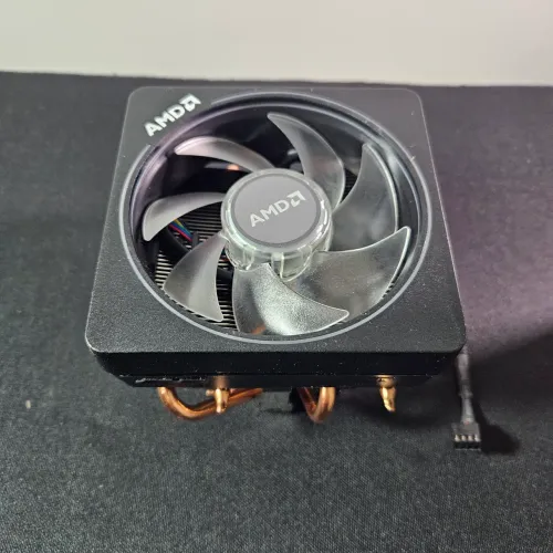 Cooler para Processador AMD Wraith Prism RGB - Novo