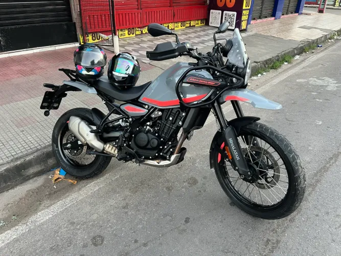 Vendo Himalayan 450  2026 ? Apenas 3.000 km ?