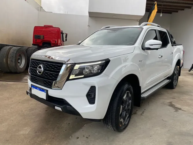 Nissan Frontier Plati. CD 2.3 Bi-TB Dies.aut. 2023