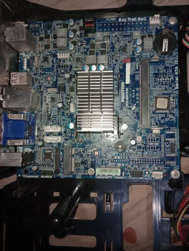 Placa mãe positivo para retirada de peças