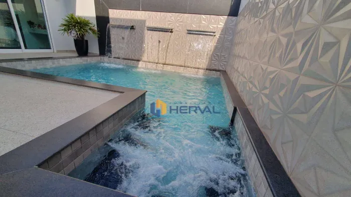 Casa com 3 quartos à venda, PORTEIRA FECHADA por R$ 1.300.000 - Jardim Espanha - Maringá/P
