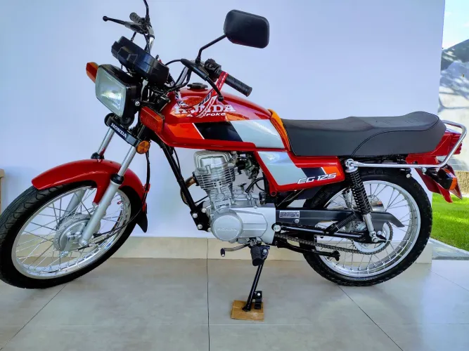 Honda CG 125 1987 quadradinha