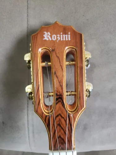 Cavaquinho rosini lindo sem detalhes
