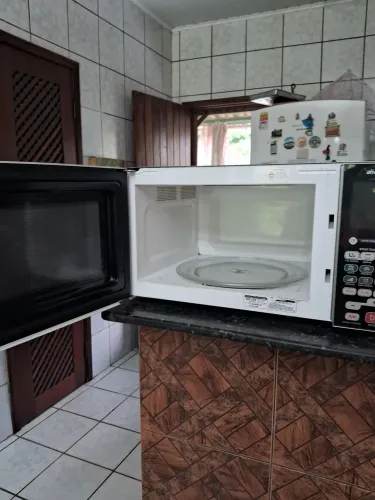 Microndas espelhado grande.