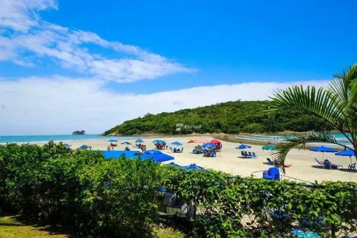Casa para locação - R$ 8.000 a diária - Praia de Pernambuco - Guarujá/SP