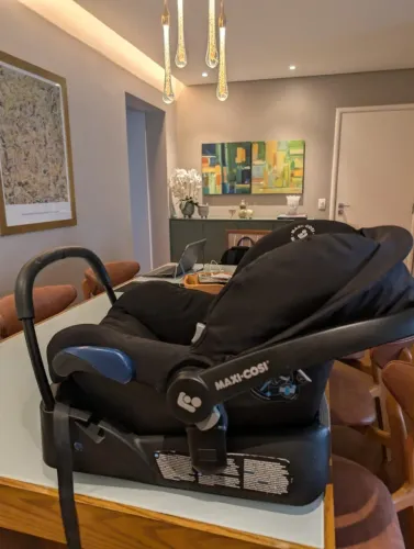Carrinho Quinny VNC + Bebê conforto MaxiCosi