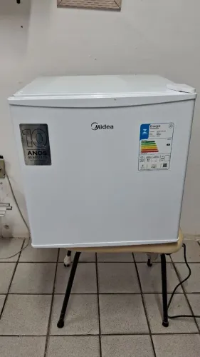Frigobar Midea 45lt