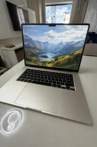 MacBook Air M2 15" 2023 Starlight 8GB 256GB com Caixa