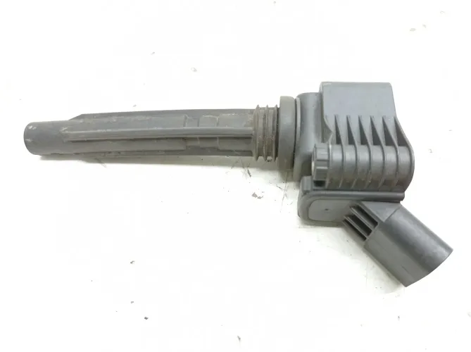 Bobina Ignição Vw Fusca Tsi 2.0 2013 / 2014 Nº06j905110e