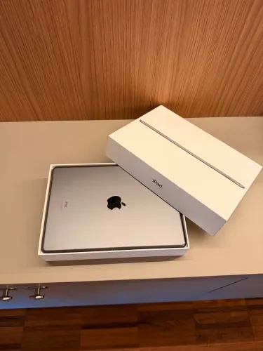 iPad Geração 9 Cinza espacial 64Gb Wi-Fi usado