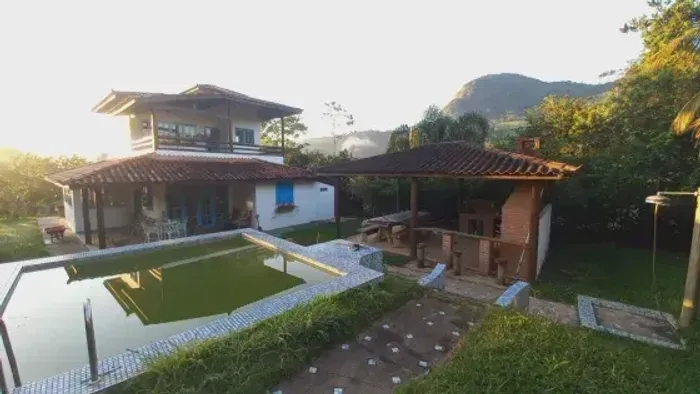 chacara com 69 mil m2 com casa muito boa e piscina