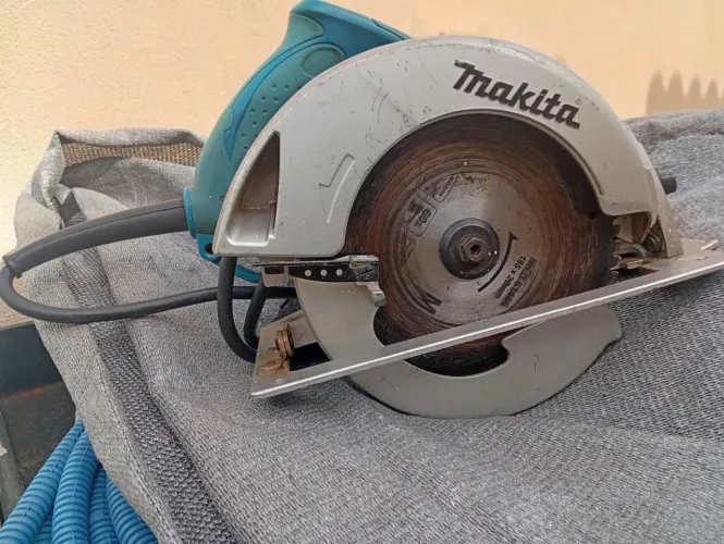 makita Profissional 0185mm5007N