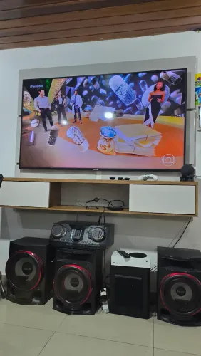 Painel de TV até 65" 160Ax136L