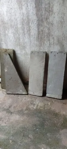 Degraus de escada 80x24 um total de 13 peças com 4 triângulo.