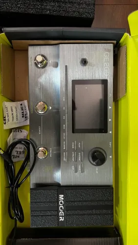 Pedaleira Mooer GE-200