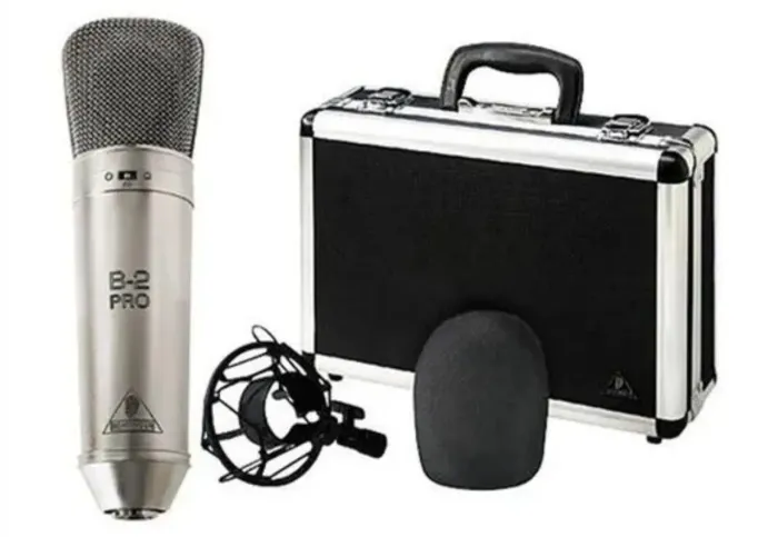 Microfone Behringer B2 Pro profissional