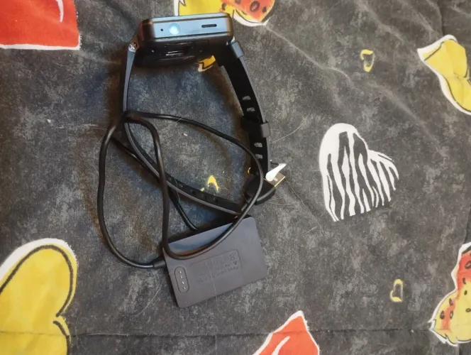 Relógio smartwatch usado