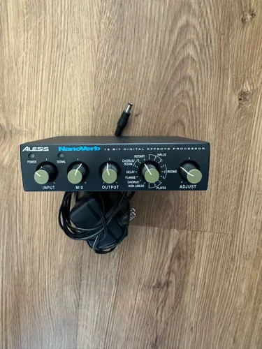 Alesis Nanoverb processador de efeitos