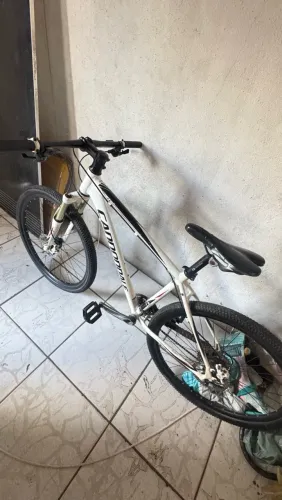 Bicicleta cannondale