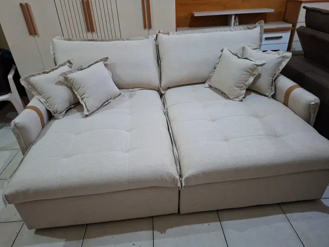 Sofá Cama Novo Tem 2.20 de Largura tecido linho cor Bege.