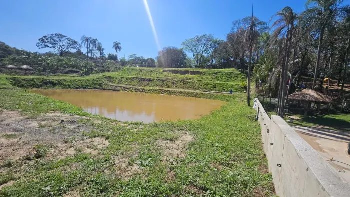 TERRENO DE 2.500 M² EM CONDOMÍNIO DE CHÁCARAS HORTOLÂNDIA/SP