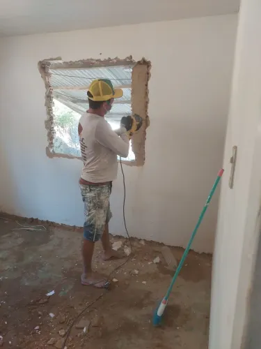Serviços de reformas e construções em geral 