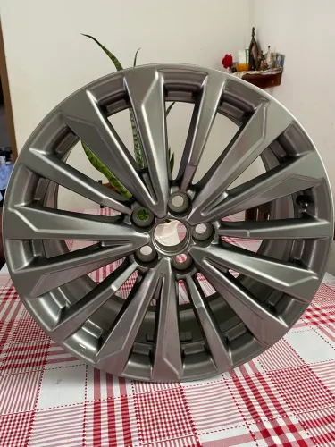 Roda liga leve aro 17 do Corolla