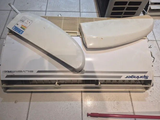 Ar condicionado split piso teto springer silvermaxi 30.000 btus 