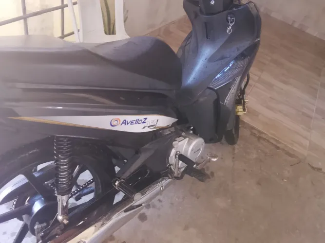 Vendo e troco Shineray veloz ano 2003