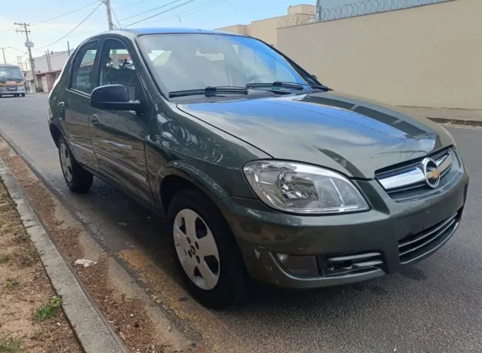 Chevrolet Prisma Sed. Maxx/ LT 1.4 8V Econof. 4P 2011