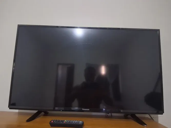 Vendo TV smart 42 da Panasonic nova 