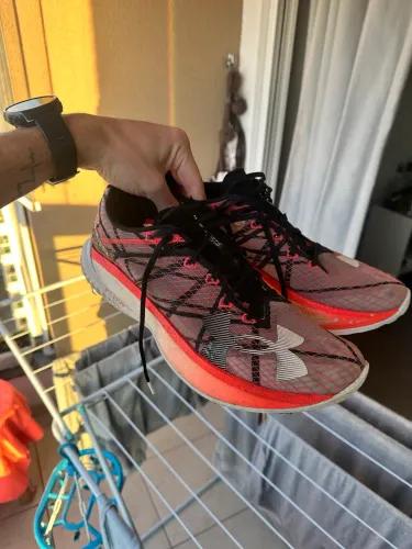 Tenis Under Armour Velocity Elite 2