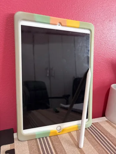 iPad 8 WiFi 12