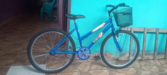 Bicicleta semi nova