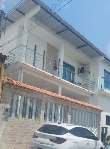 Aluga-se casa alto padrão no Nova Cidade