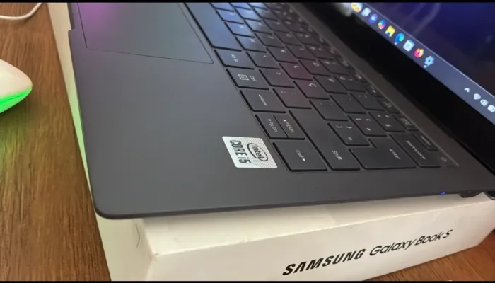 Notebook Samsung Galaxy Book S / I 5 10° / 8 RAM / SSd 256 / Digital / Tela Touch /