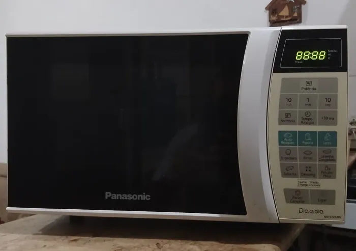 Micro-ondas Panasonic 20L