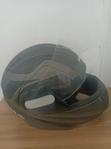 Vendo capacete Articulado 